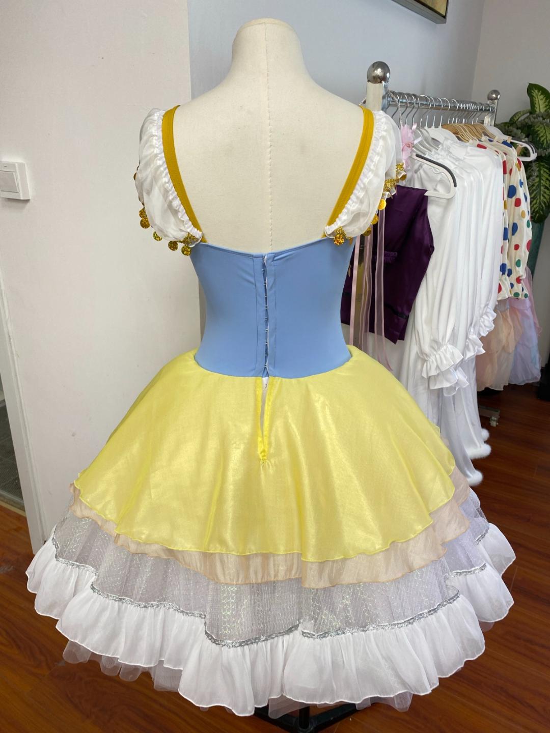 Esmeralda's Friends - Dancewear by Patricia