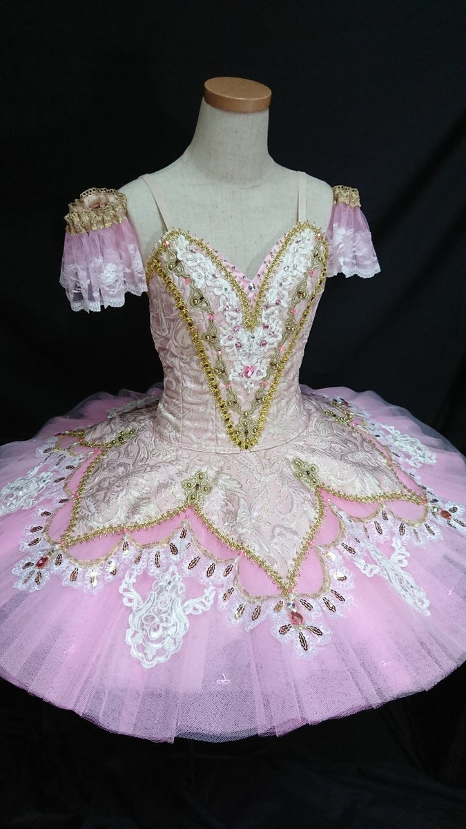 A Nutcracker Suite – Tea Time Book Club