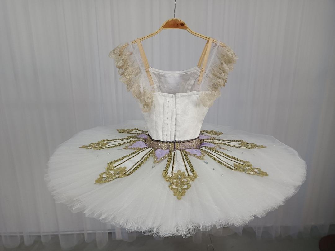 Variation from Raymonda Act III - Dancewear by Patricia