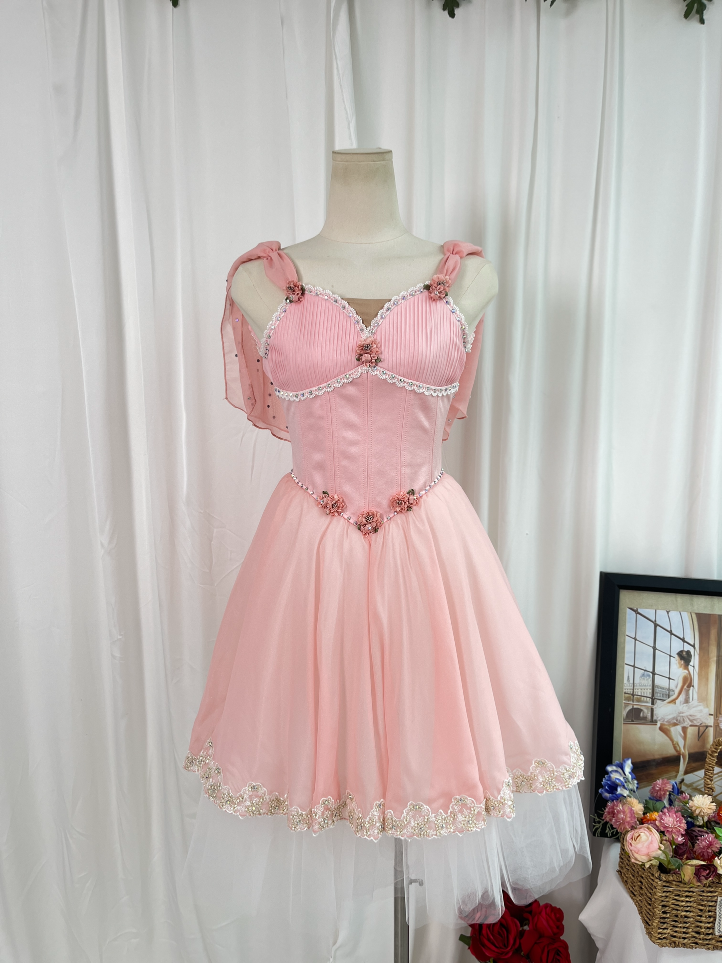 Dancing Flower - Dancewear by Patricia