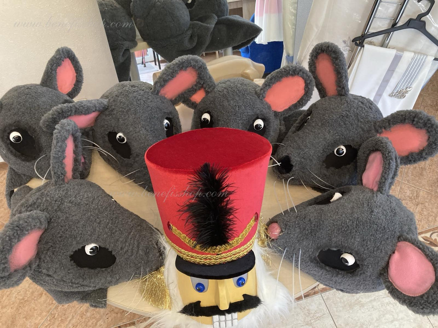 Nutcracker Mouse S0120