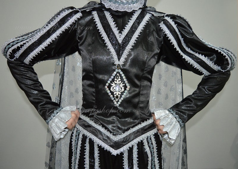 Nutcracker rat King P0223